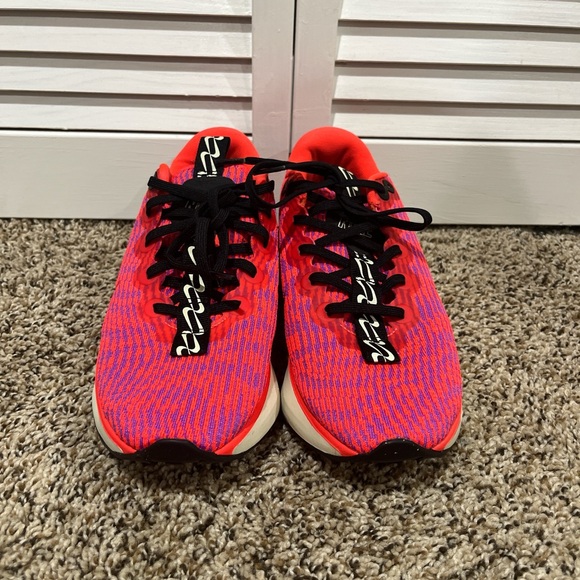 Nike Motiva Red and Purple Athletic Shoes - Picture 2 of 7